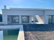 Venta Casa en San Sebastian a la Laguna 5 ambientes