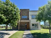 VENTA CASA EN SAN SEBASTIAN AREA 1 5 AMBIENTES