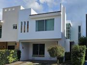 VENTA CASA EN SOLARES