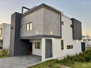 VENTA CASA EN SOLARES RESIDENCIAL ZAPOPAN JALISCO