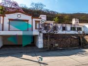 VENTA CASA EN TRES CERRITOS B°INGENIEROS