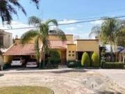 VENTA CASA EN TROJES DE KRISTAL AL NORTE DE LA CIUDAD BI