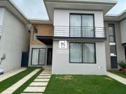 VENTA CASA EN URB. ARBOLEIA