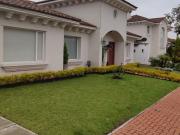 VENTA CASA EN URB. SANTA CLARA SECTOR SANGOLQUI