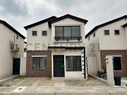 Venta Casa de Estreno de 4 dormitorios en Urbanización...