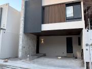 VENTA CASA EN VILLA MAGNA