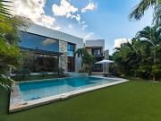 Venta Casa en Yucatan Country Club Merida Privada Tumin