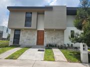 VENTA CASA EN ZIBATA QUERETARO A 3 MINUTOS DE...