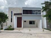 Venta Casa en Zona Country norte de Mérida en Privada...