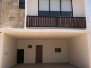 Venta Casa equipada en Privada Residencial, Komchen,...