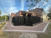 VENTA CASA ESQUINA 3 DORMITORIOS BARRIO JUNIORS