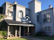 Venta Casa Estancias del Pilar, Barrio La Pionera, Pilar