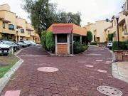 VENTA Casa Familiar y Casa de Huéspedes en Bosques de...