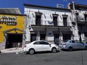 VENTA casa frente al Santuario centro de Guadalajara uso...