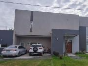 Venta Casa Gerencial 3 Dorm Barrio Santa Angela III,...