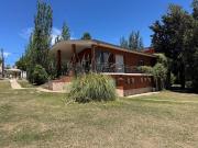 VENTA CASA GRAN LOTE PARA HOUSING VILLA CARLOS PAZ