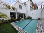 VENTA CASA INDPENDIENTE EN CIUDAD JARDÍN CON PISCINA....