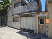 VENTA | Casa Interna con Patio – A Reciclar