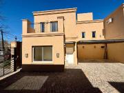 VENTA CASA ITUZAINGO CONDOMINIO CERRADO A ESTRENAR