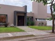 Venta casa Jardin Calret 3 dormt. una planta