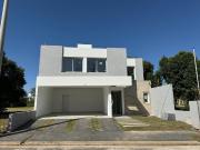 VENTA CASA JARDIN DE LAS TEJAS 3 DORMI=SEGURIDAD