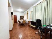 VENTA CASA JARDIN Y LOTE PROPIO EN VILLA LUGANO