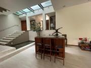 Venta casa Jardines del Pedregal calle cerrada con...