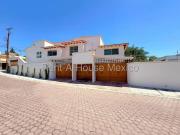 Venta Casa Juriquilla, con alberca y jacuzzi