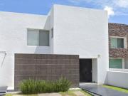 VENTA CASA LAGO CHAPALA CUMBRES DEL LAGO JURIQUILLA QRO