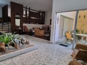 VENTA CASA LAURELES, MEDELLN MEDIANA MIXTURA