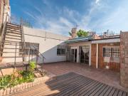 VENTA CASA LOMAS DE ALBERDI TRES DORMITORIOS