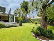 VENTA CASA, SEGURIDAD y Jardin de 350 mts privado
