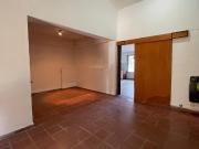 VENTA CASA LOS ROBLES 3 DOR 2 B. COCHERA Y PATIO. ESC...