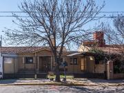 Venta Casa mas Departamento Santa Ana Córdoba