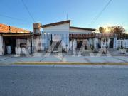 VENTA CASA MAS DOS DEPARTAMENTOS EN PH