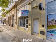 VENTA CASA MÁS LOCAL CENTRICO REFACCIONADO