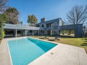 Venta Casa Moderna 2 Lotes Centrales Miraflores Country Club