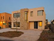 VENTA CASA MODERNA 5 AMBIENTES LAGOON PILAR