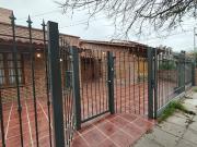 VENTA CASA MODERNA APTA CREDITO CHATEAU CARRERAS !