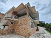 Venta casa moderna y lujosa en lomas club hipico
