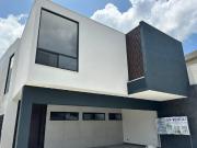 VENTA CASA MTICA EN EL BARRO