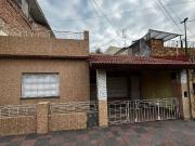 Venta casa multifamiliar 5 ambientes