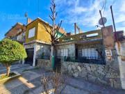 VENTA CASA MULTIFAMILIAR CON COCHERA SAN JUSTO