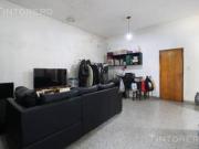 VENTA CASA MULTIFAMILIAR CON PARQUE EN VILLA BALLESTER
