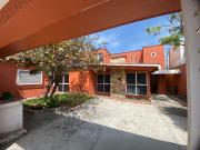 Venta Casa muy amplia, de gran terreno un jardin muy...