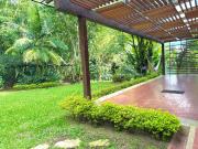 VENTA CASA NO ADOSADA EN UNIDAD CERRADA. Transversal...