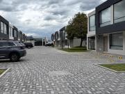 VENTA CASA NUEVA 3 DORMITORIOS TUMBACO EL ARENAL