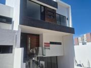 Venta Casa Nueva con vista panorámica