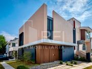 VENTA CASA NUEVA FRENTE A PARQUE EN COTO TOLEDO NUEVA...