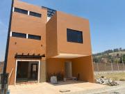 VENTA CASA NUEVA ZONA ZEREZOTLA